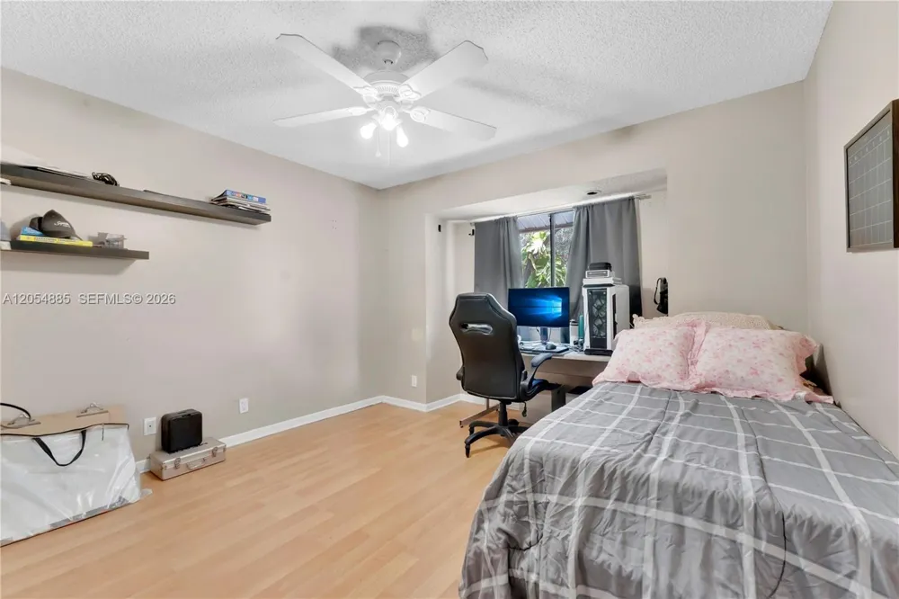 3541 NW 99th Ter #6A Sunrise, FL 33351