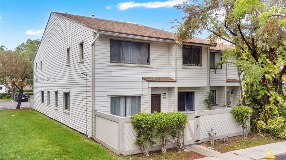 3541 NW 99th Ter #6A Sunrise, FL 33351