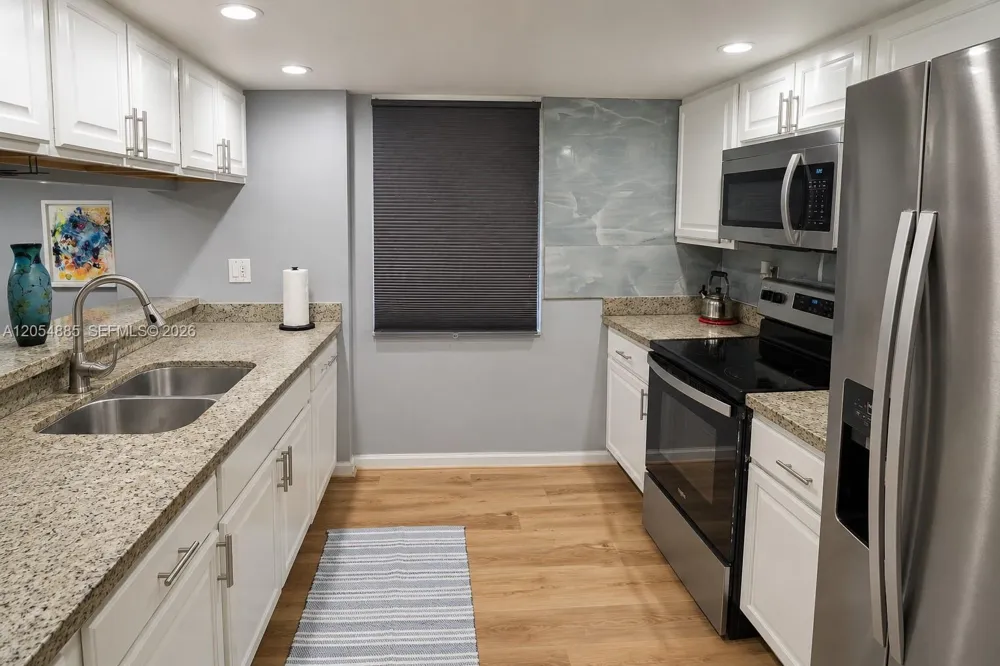 3541 NW 99th Ter #6A Sunrise, FL 33351