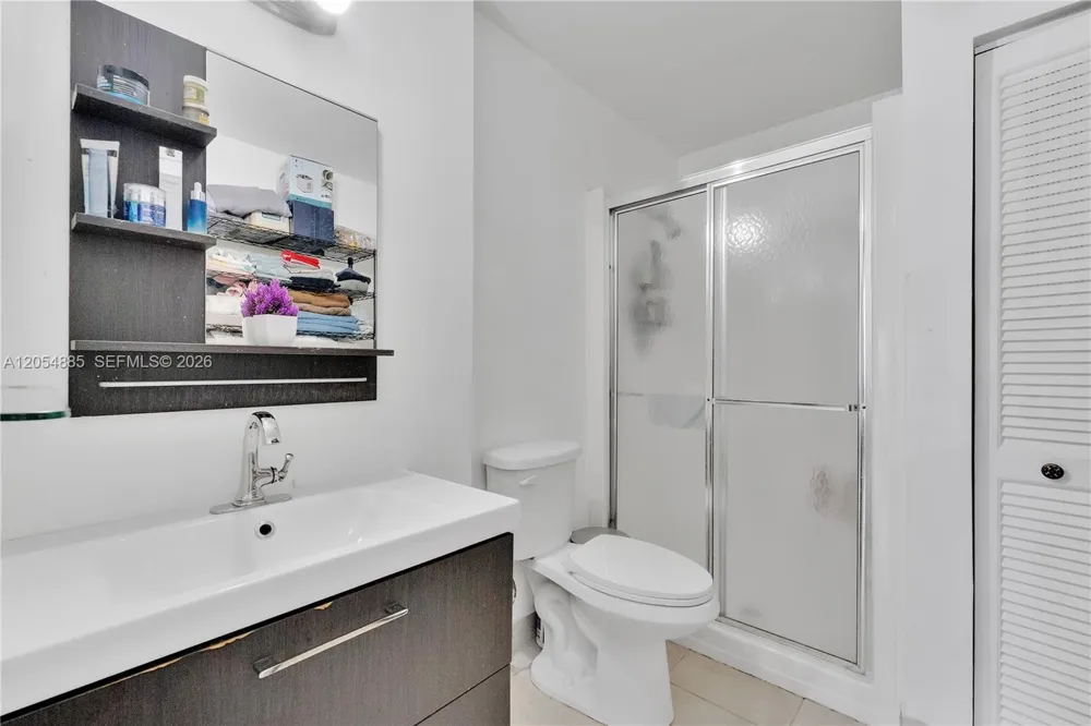 3541 NW 99th Ter #6A Sunrise, FL 33351