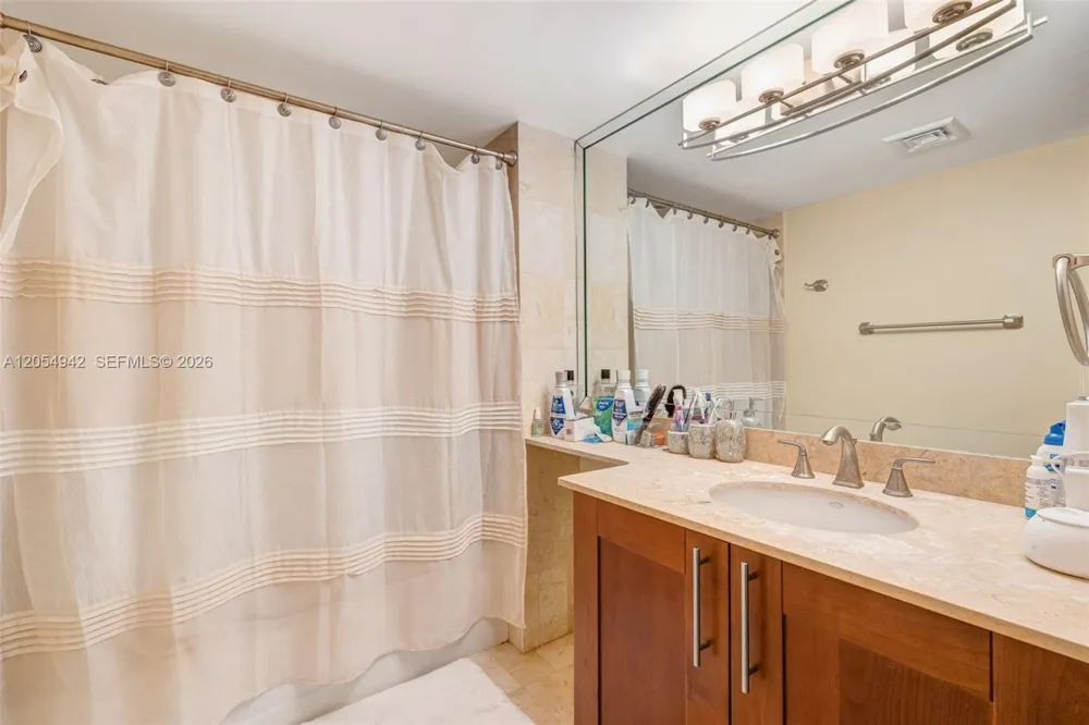 9499 Collins Ave #607 Surfside, FL 33154