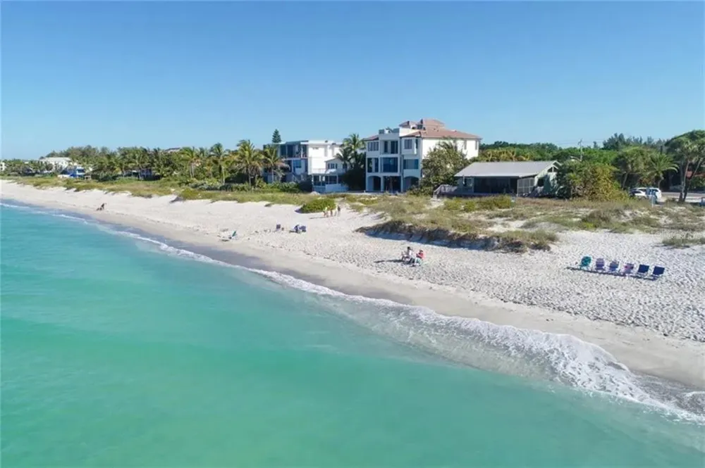 540 NEPTUNE AVENUE #7 Longboat Key, FL 34228