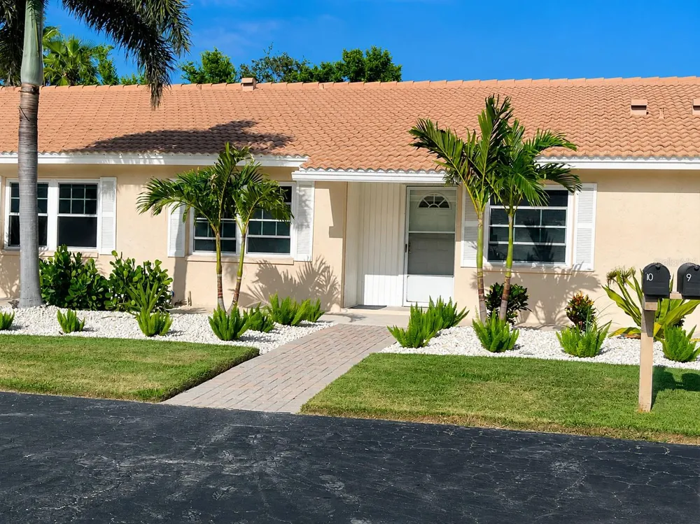 540 NEPTUNE AVENUE #7 Longboat Key, FL 34228