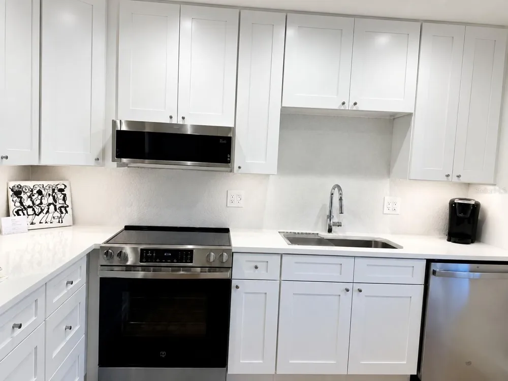 540 NEPTUNE AVENUE #7 Longboat Key, FL 34228