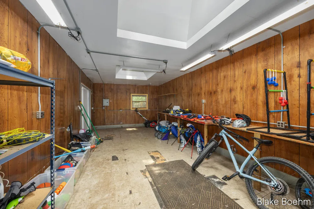 118 Lauderdale Avenue NE Grand Rapids Charter Township, MI 49546
