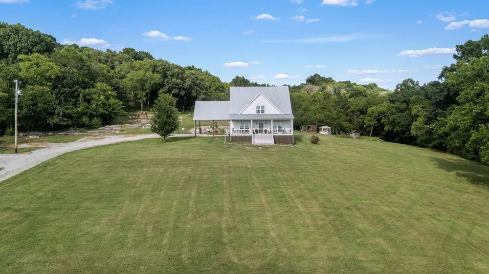 104 Hickerson Rd Wartrace, TN 37183