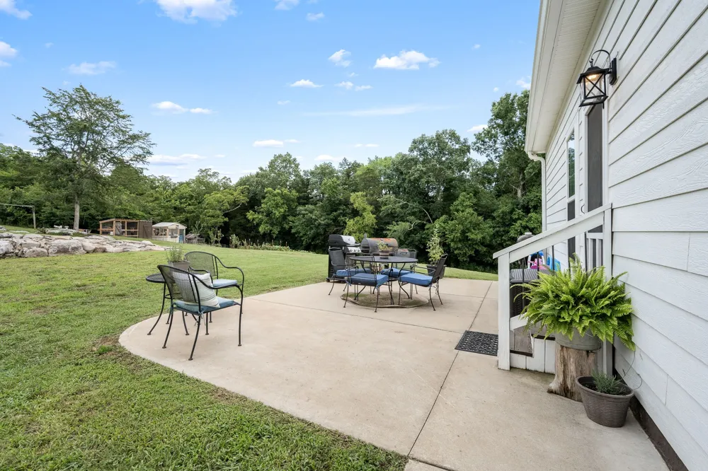 104 Hickerson Rd Wartrace, TN 37183