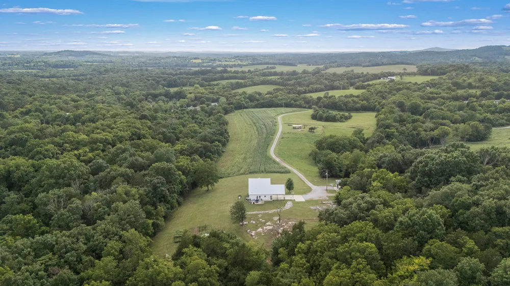 104 Hickerson Rd Wartrace, TN 37183