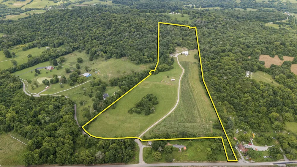 104 Hickerson Rd Wartrace, TN 37183