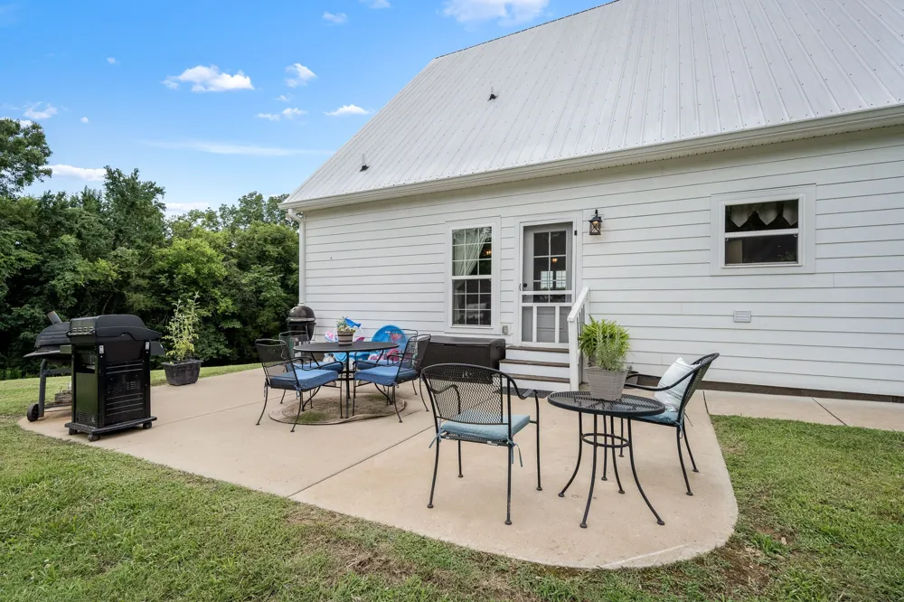 104 Hickerson Rd Wartrace, TN 37183