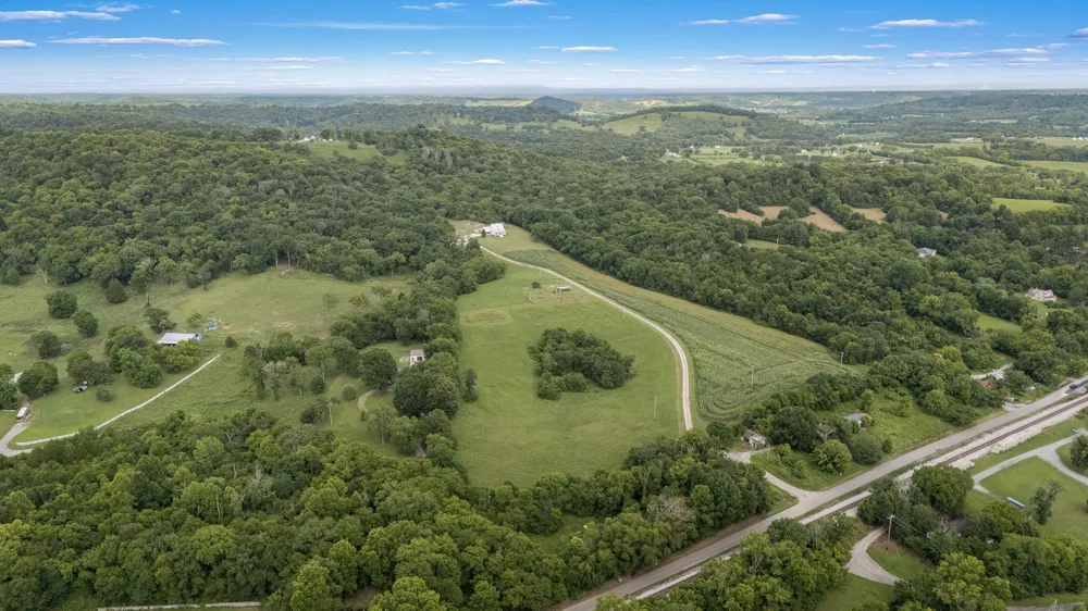 104 Hickerson Rd Wartrace, TN 37183