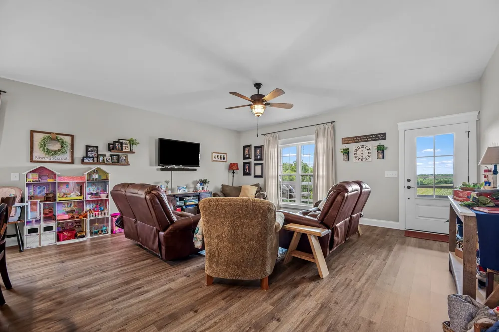 104 Hickerson Rd Wartrace, TN 37183