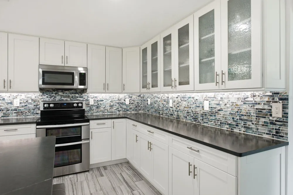 601 SHORE DRIVE E Oldsmar, FL 34677