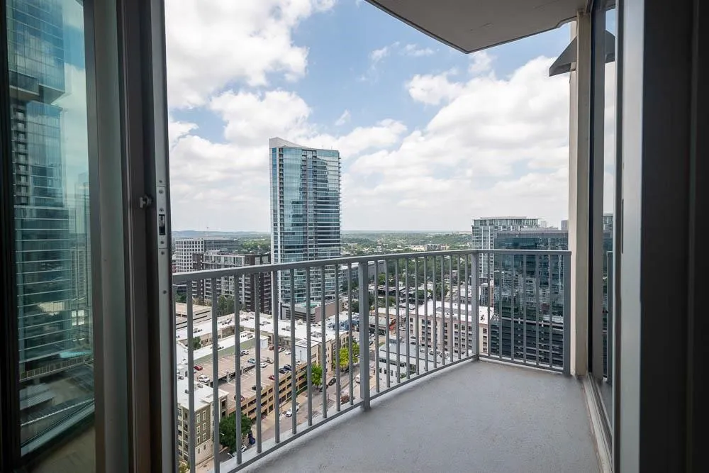 360 Nueces Street #2110 Austin, TX 78701