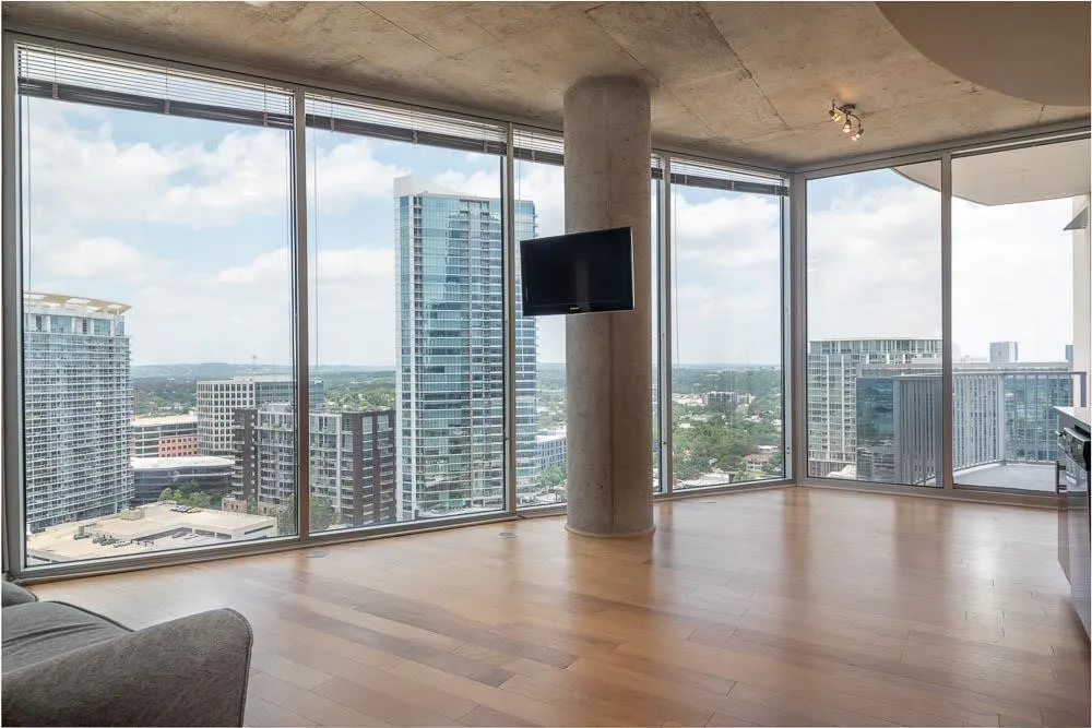 360 Nueces Street #2110 Austin, TX 78701