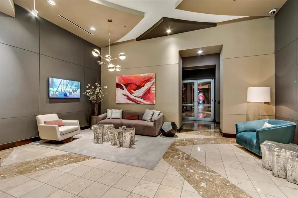 360 Nueces Street #2110 Austin, TX 78701