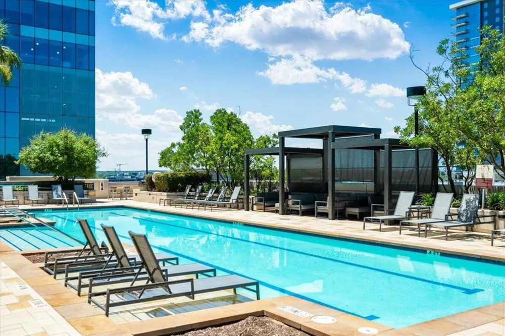 360 Nueces Street #2110 Austin, TX 78701