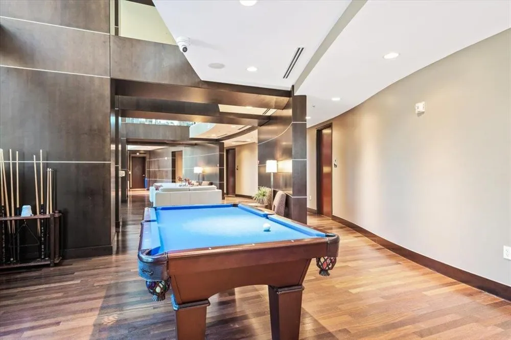 360 Nueces Street #2110 Austin, TX 78701