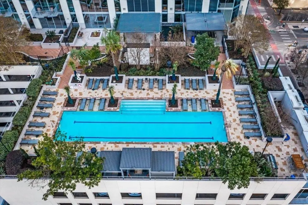 360 Nueces Street #2110 Austin, TX 78701