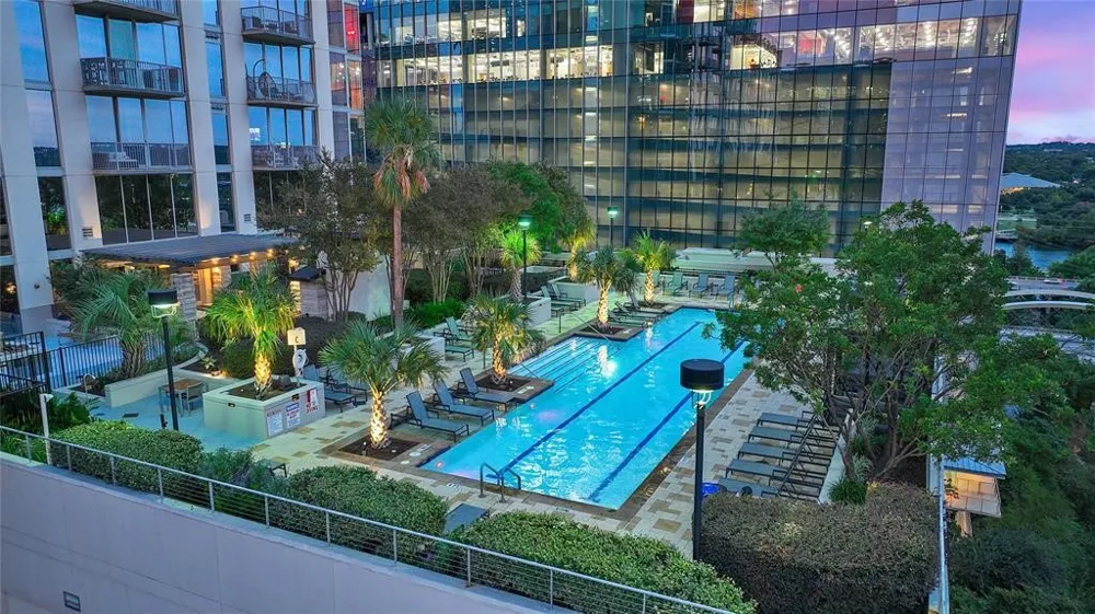 360 Nueces Street #2110 Austin, TX 78701
