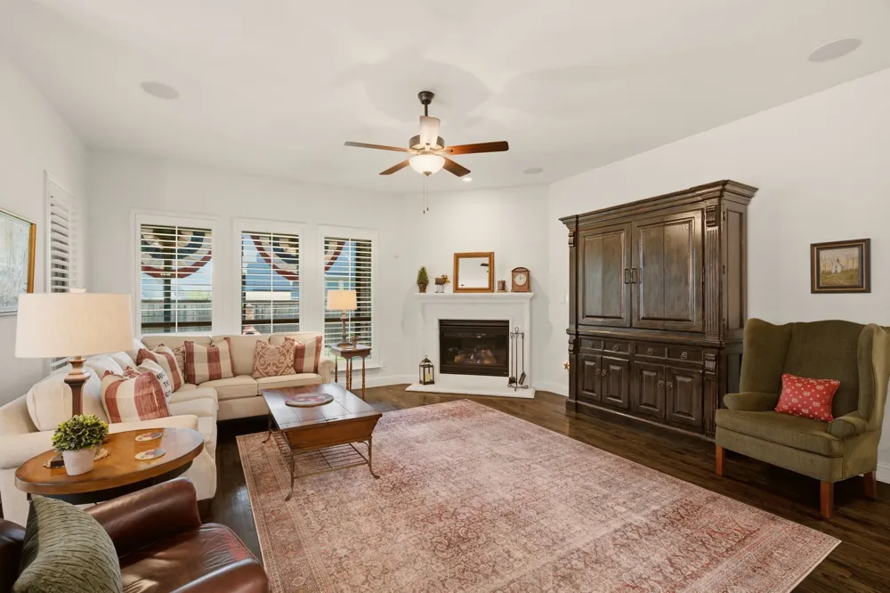 861 Manchester Avenue Prosper, TX 75078