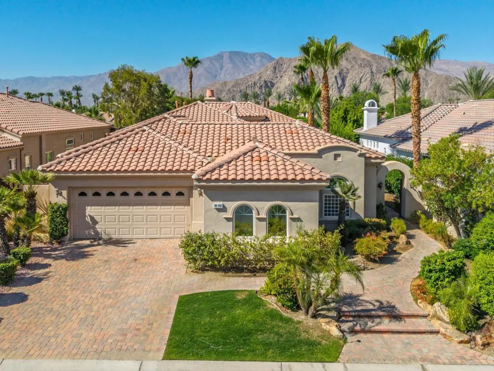80099 Via Tesoro La Quinta, CA 92253