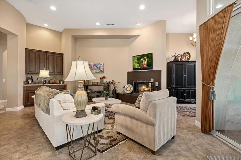 80099 Via Tesoro La Quinta, CA 92253