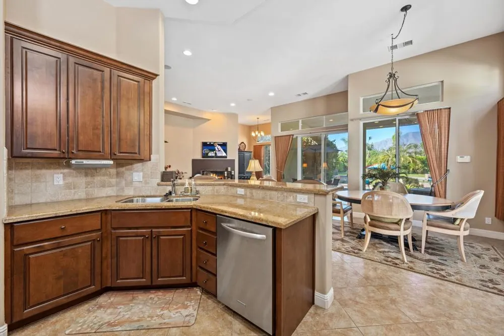 80099 Via Tesoro La Quinta, CA 92253