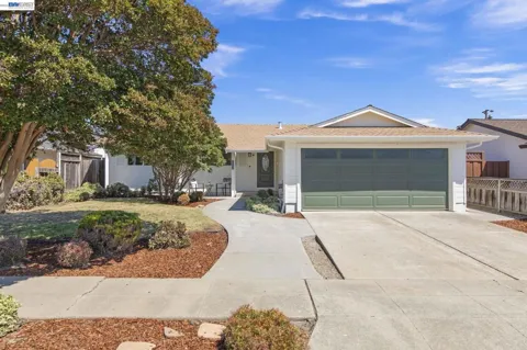 5048 Brian Ct