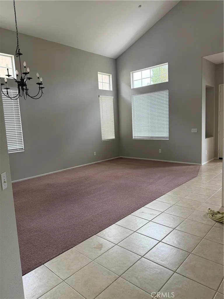 6328 Rhodes Lane Riverside, CA 92506