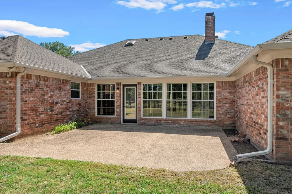 108 Spring Creek Street Lacy Lakeview, TX 76705