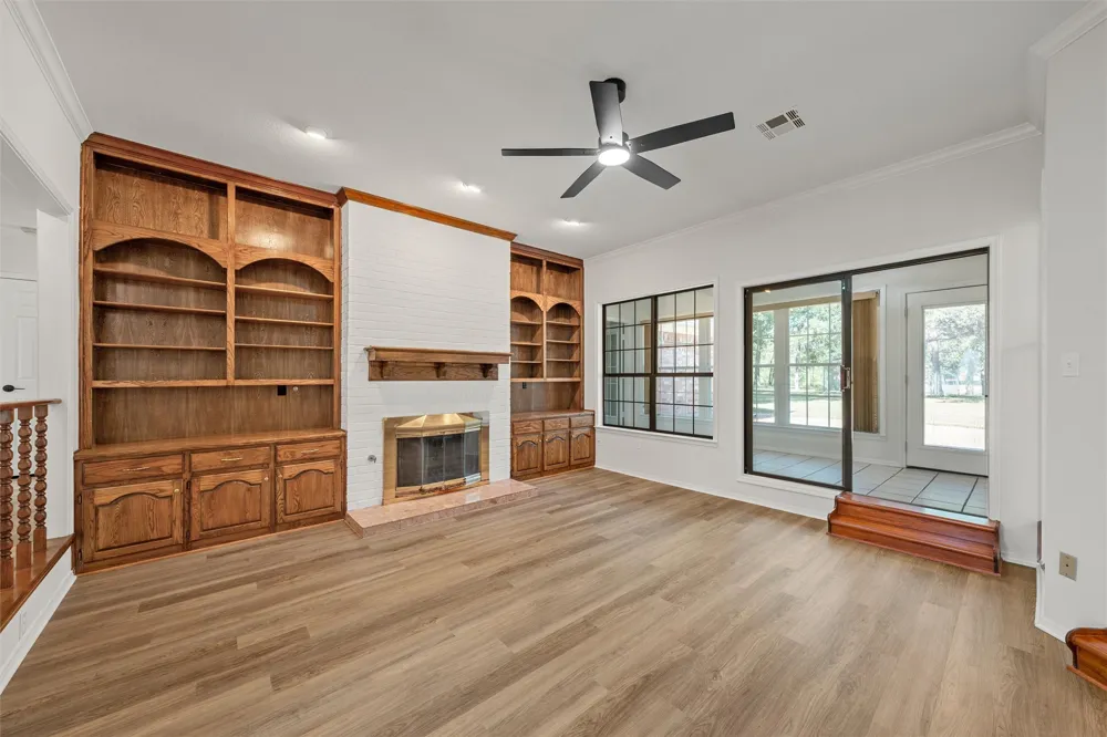 108 Spring Creek Street Lacy Lakeview, TX 76705