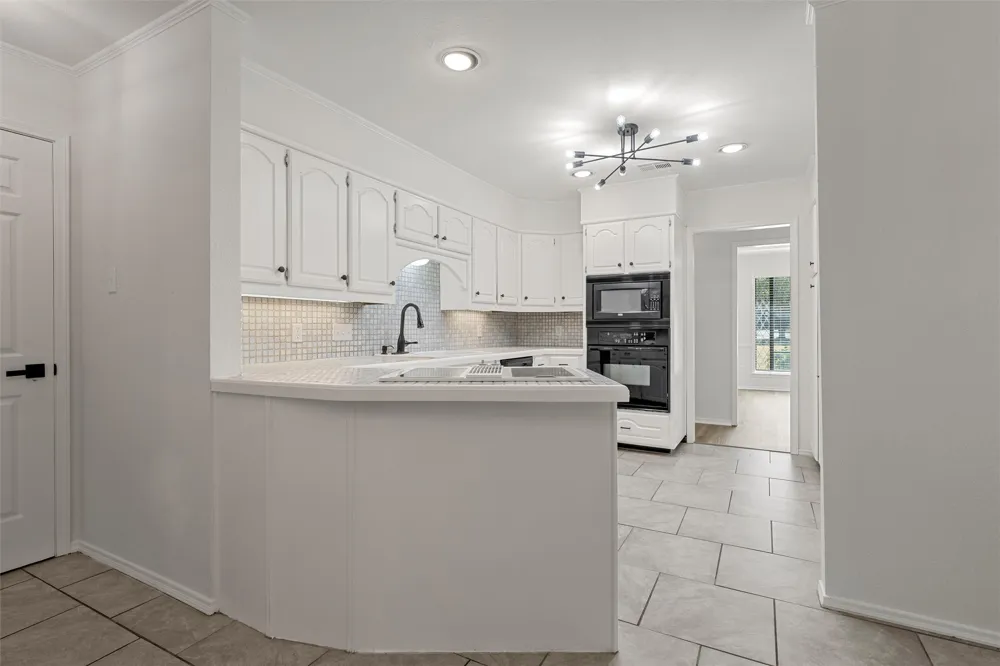 108 Spring Creek Street Lacy Lakeview, TX 76705