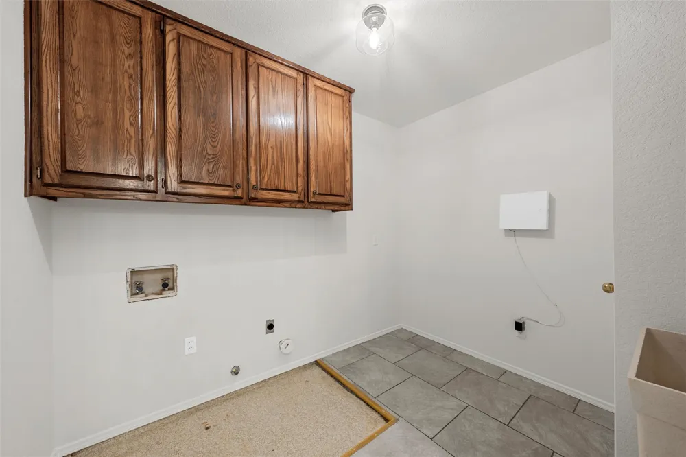 108 Spring Creek Street Lacy Lakeview, TX 76705