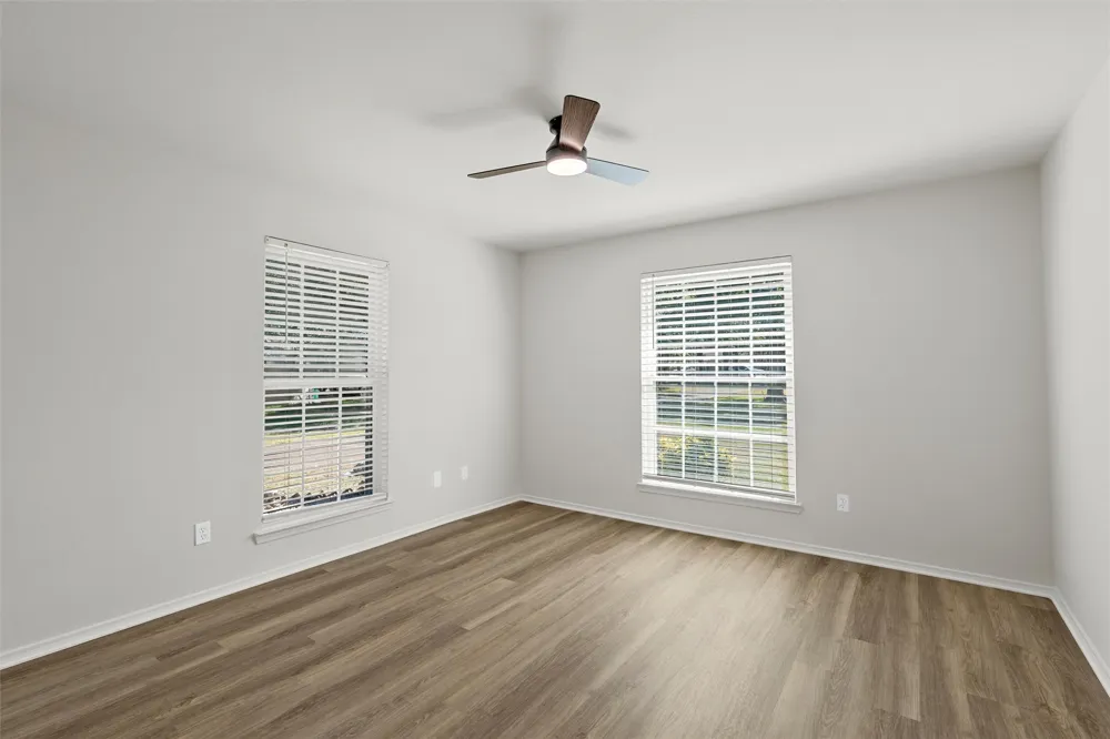 108 Spring Creek Street Lacy Lakeview, TX 76705