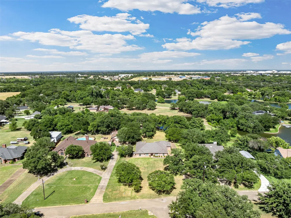 108 Spring Creek Street Lacy Lakeview, TX 76705