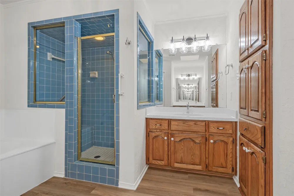 108 Spring Creek Street Lacy Lakeview, TX 76705