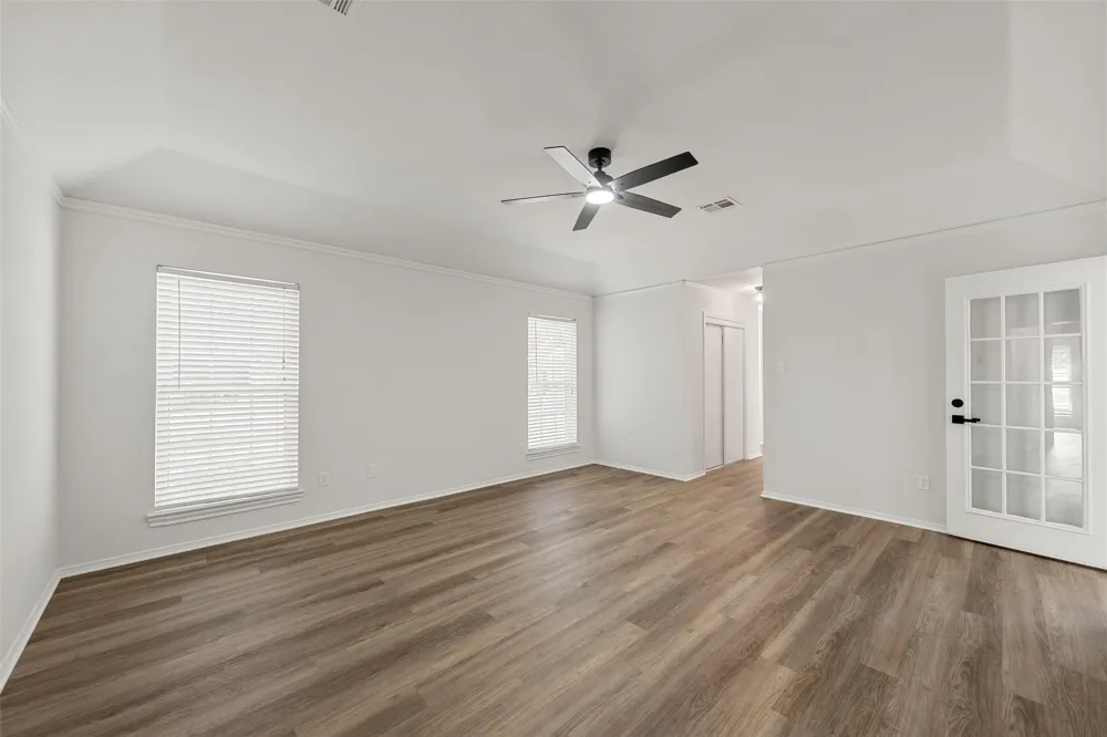 108 Spring Creek Street Lacy Lakeview, TX 76705