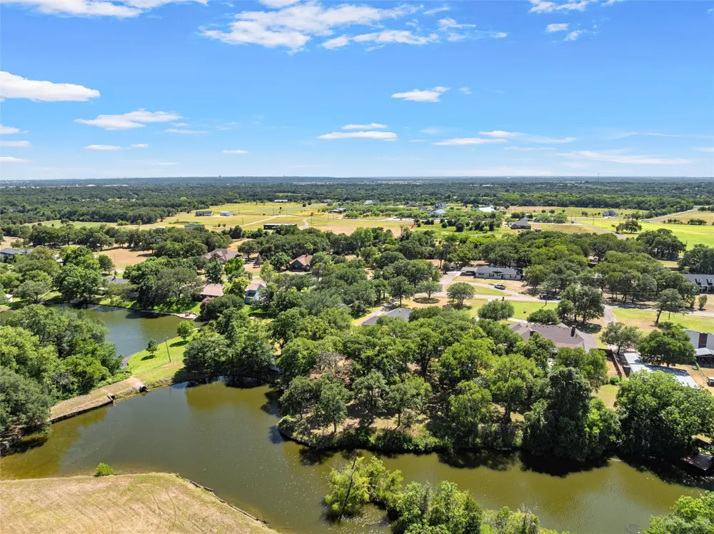 108 Spring Creek Street Lacy Lakeview, TX 76705