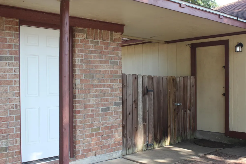 1502 Sudbury Drive Pasadena, TX 77504