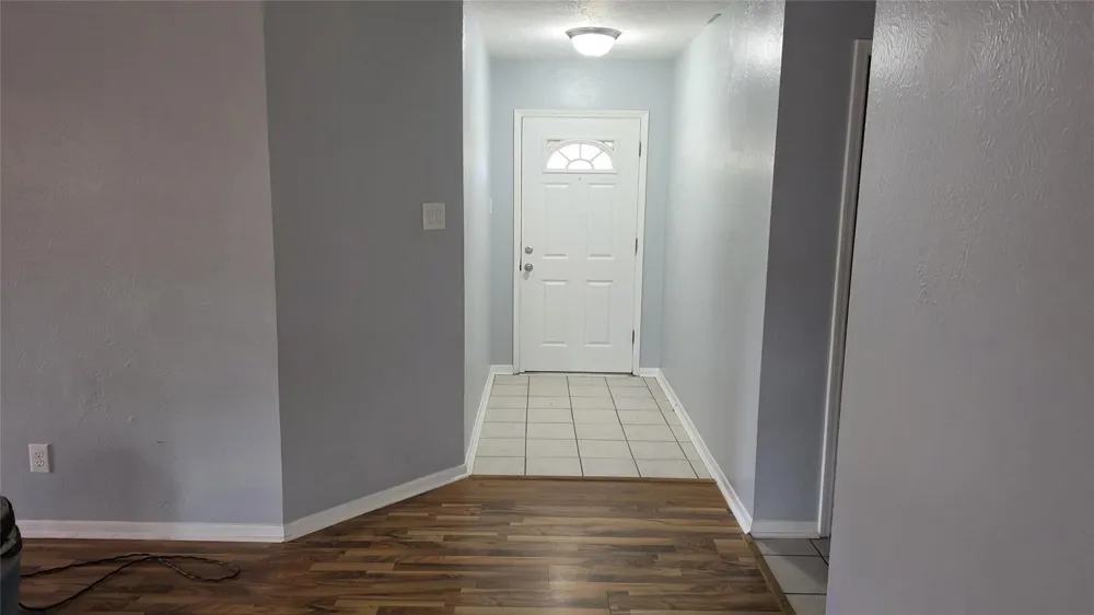 1502 Sudbury Drive Pasadena, TX 77504