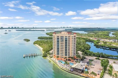 Estero Boulevard #807