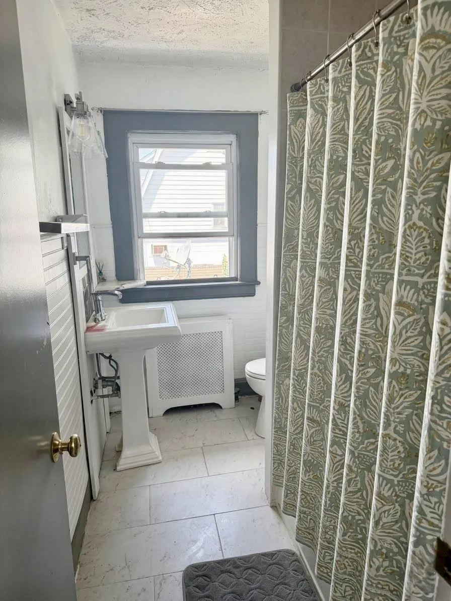 191 HOLLYWOOD AVE Irvington, NJ 07111