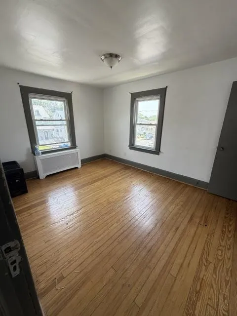 191 HOLLYWOOD AVE Irvington, NJ 07111