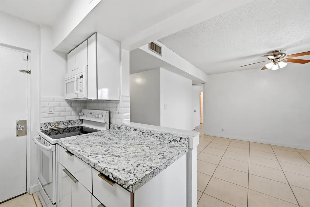 505 S PINE ISLAND ROAD #B310 Plantation, FL 33324