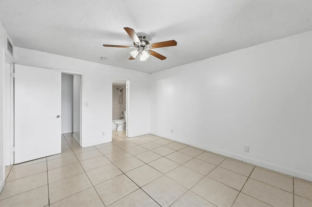 505 S PINE ISLAND ROAD #B310 Plantation, FL 33324
