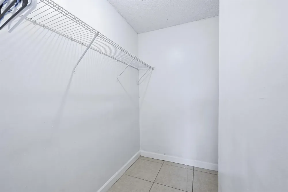 505 S PINE ISLAND ROAD #B310 Plantation, FL 33324