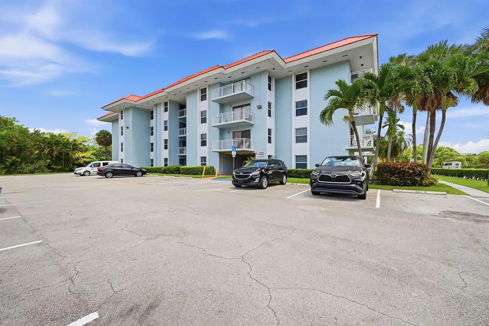 505 S PINE ISLAND ROAD #B310 Plantation, FL 33324