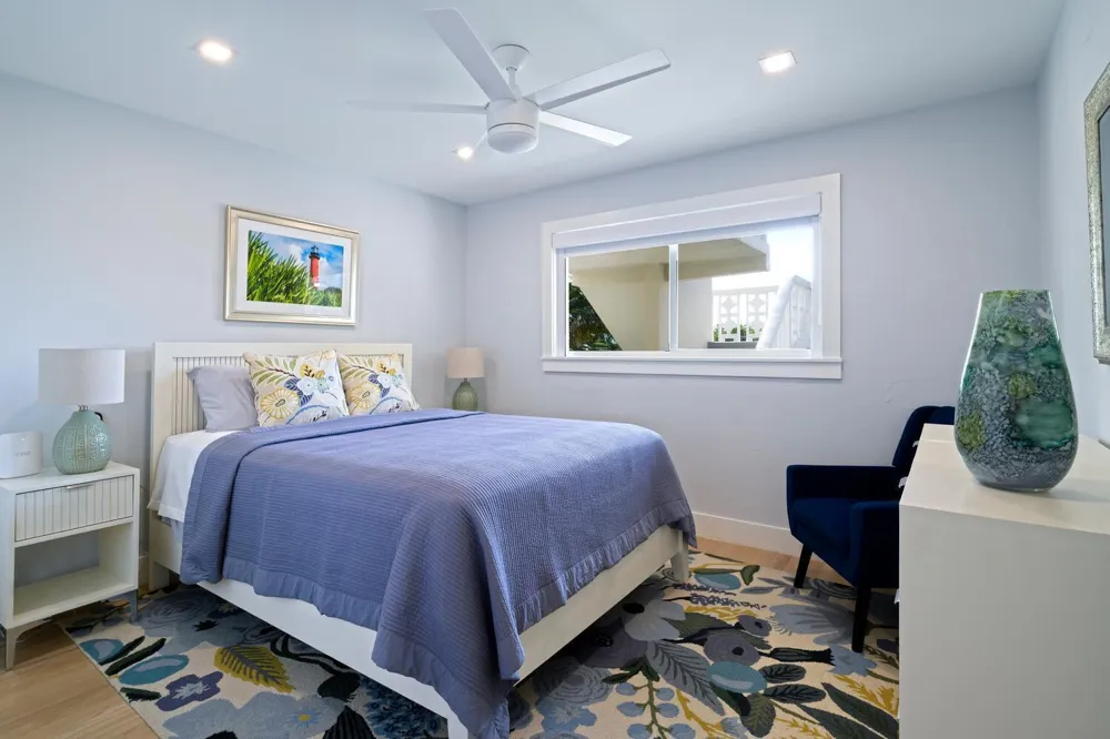 52 Yacht Club Drive #309 North Palm Beach, FL 33408