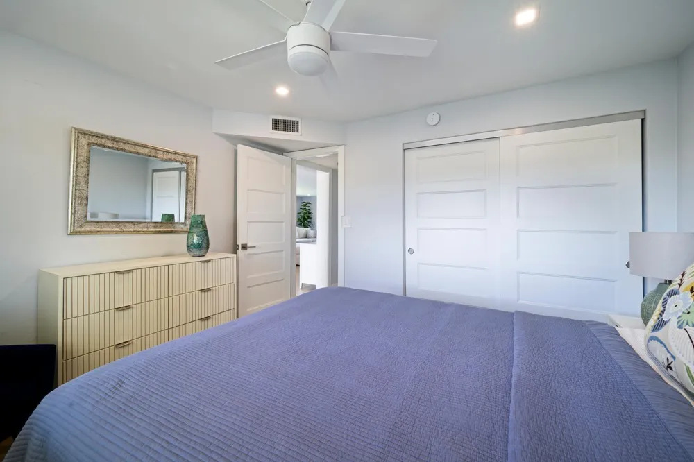 52 Yacht Club Drive #309 North Palm Beach, FL 33408